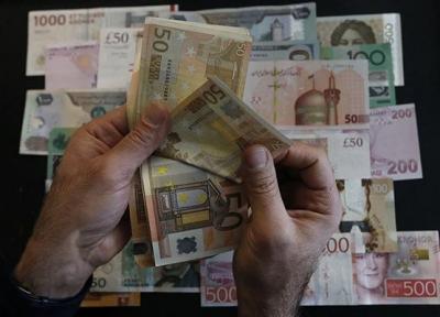 نرخ رسمی یورو و 29 ارز دیگر کاهشی شد